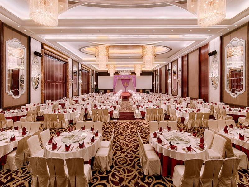 Vienna Hotel Shenzhen Exibition Center Экстерьер фото